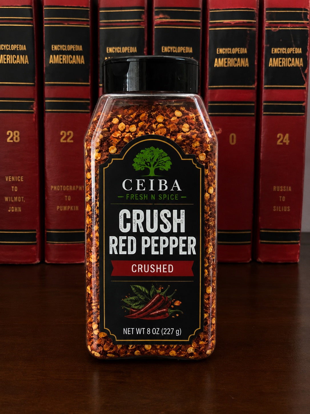 Ceiba Fresh N Spice crushed red pepper flakes in an 8 oz jar